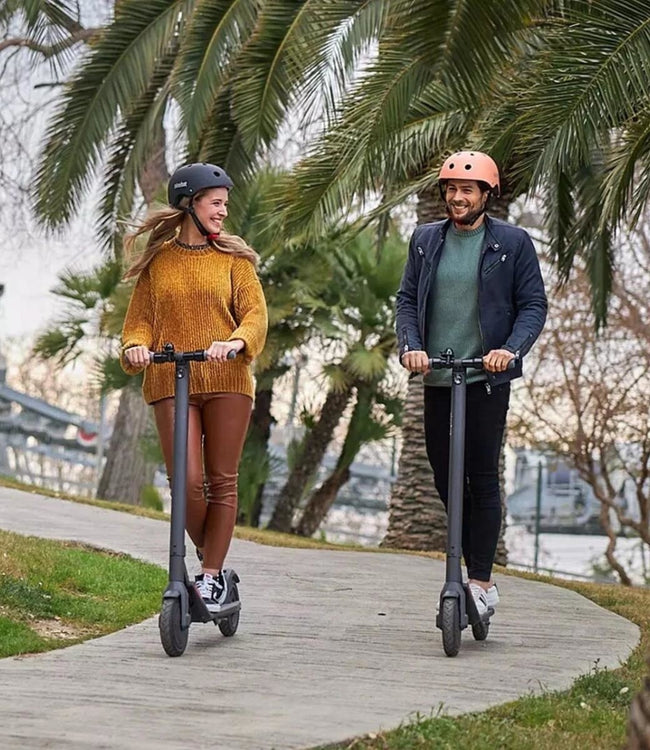 Segway-Ninebot Kickscooter E25E lifestyle